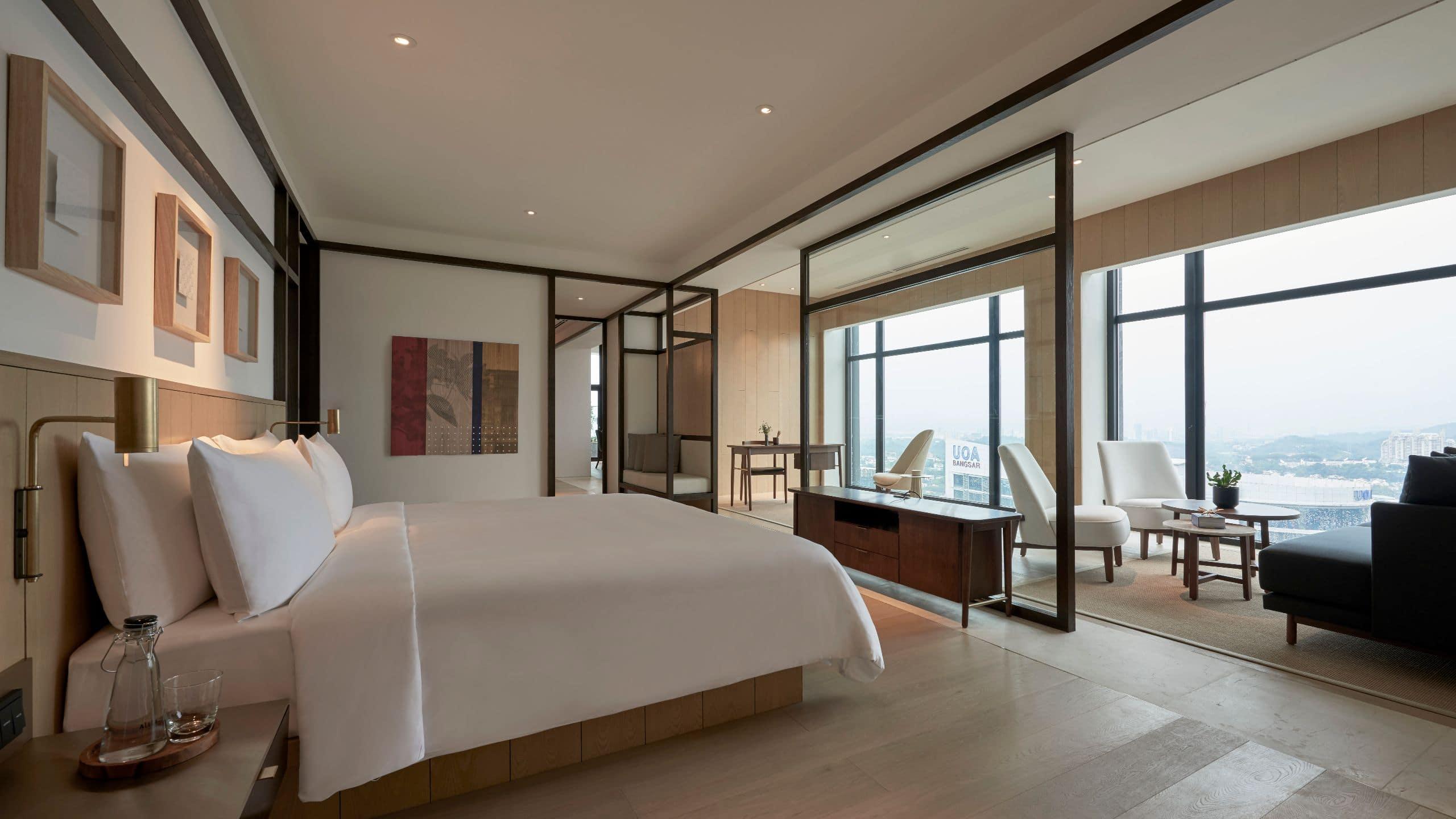 吉隆坡阿里拉孟沙酒店 外观 照片 A bedroom at the hotel