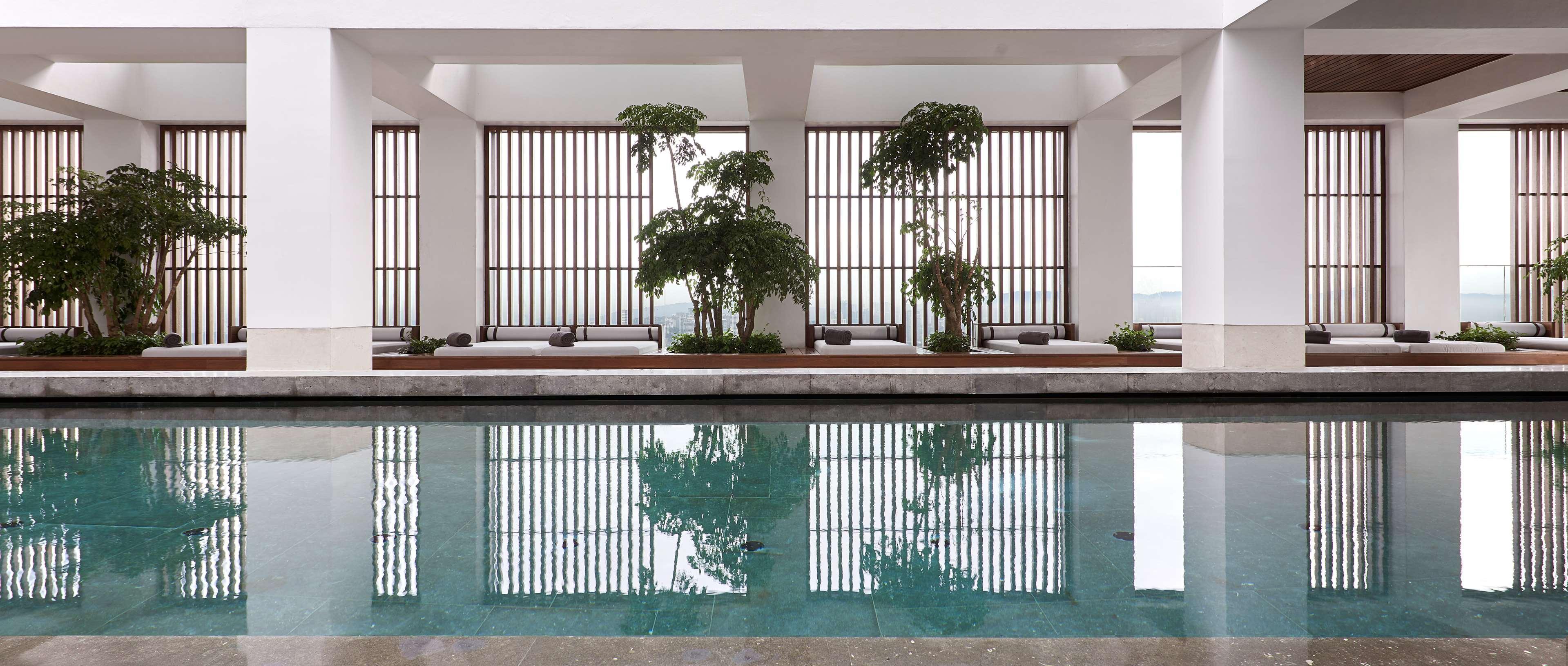 吉隆坡阿里拉孟沙酒店 外观 照片 The pool at the spa