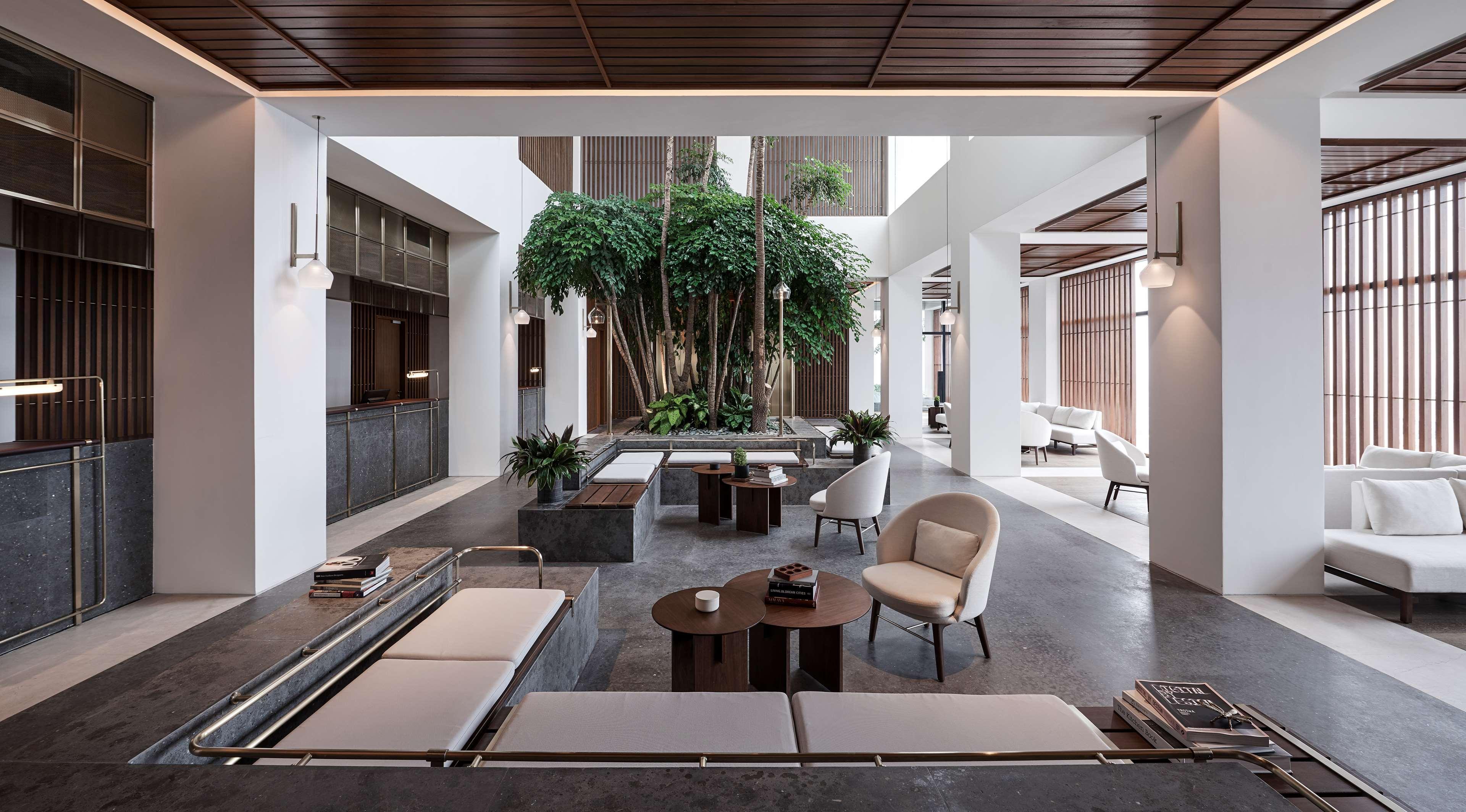 吉隆坡阿里拉孟沙酒店 外观 照片 The lobby of the hotel