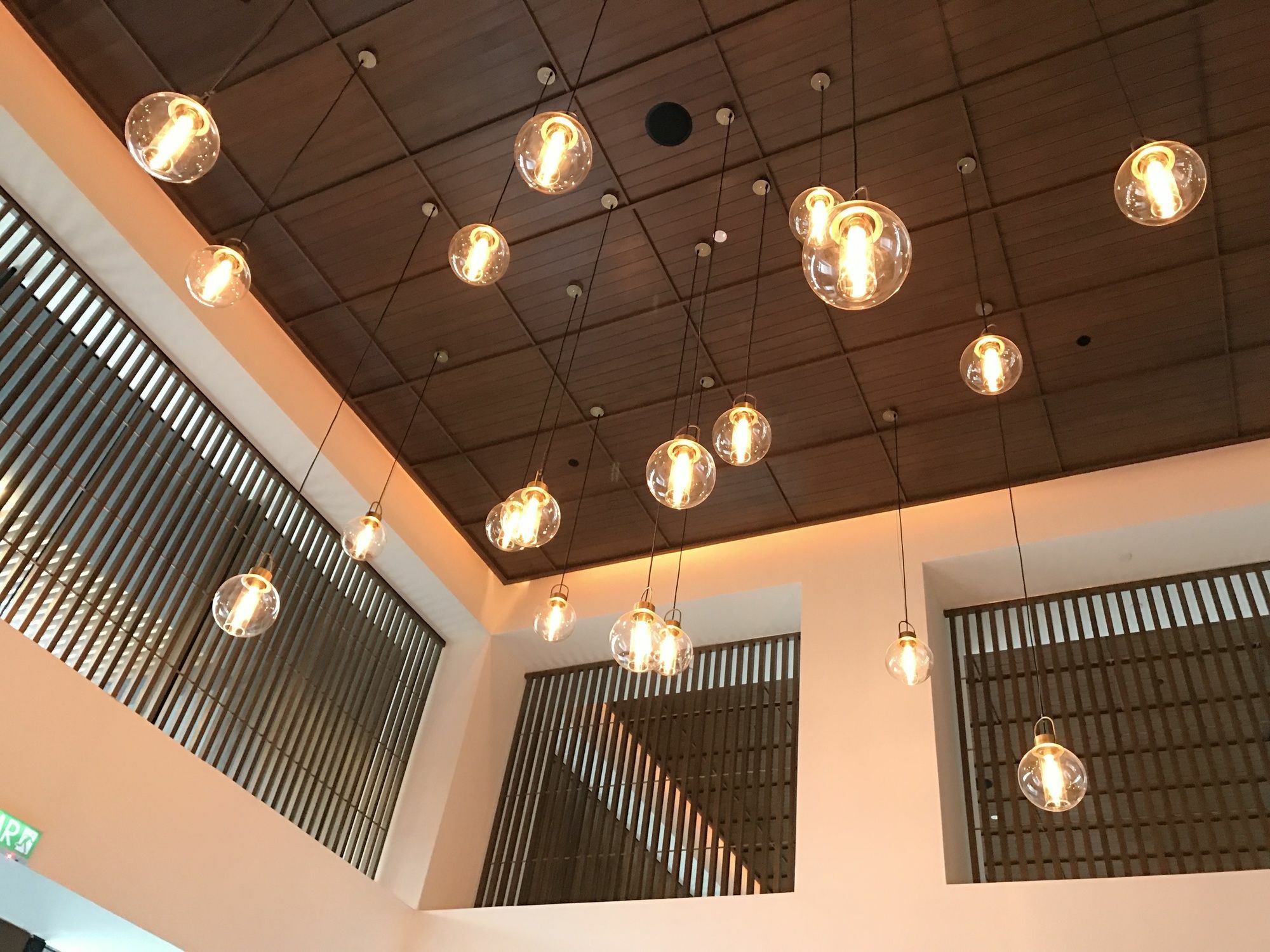 吉隆坡阿里拉孟沙酒店 外观 照片 Ceiling of the library
